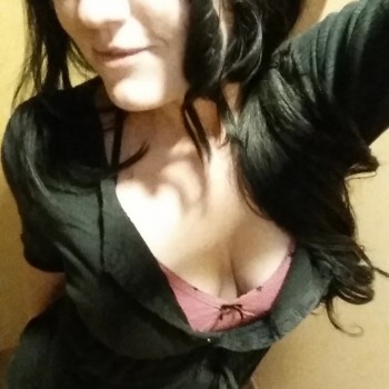 Aaliyah - Swingerclub in Bubsheim Profil von Aaliyah, 23 Jahre, Swingerclub in Bubsheim (Baden-Württemberg)